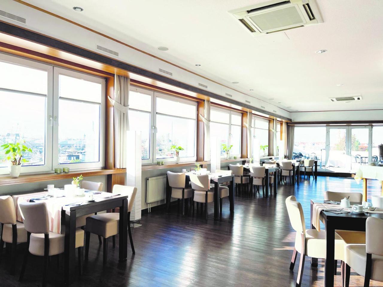 Hotel Westfalia Halle  Bagian luar foto
