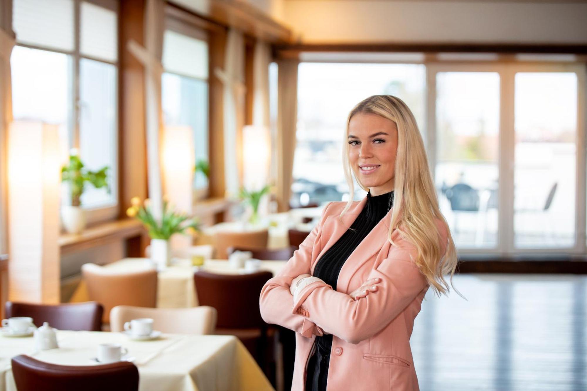 Hotel Westfalia Halle  Bagian luar foto